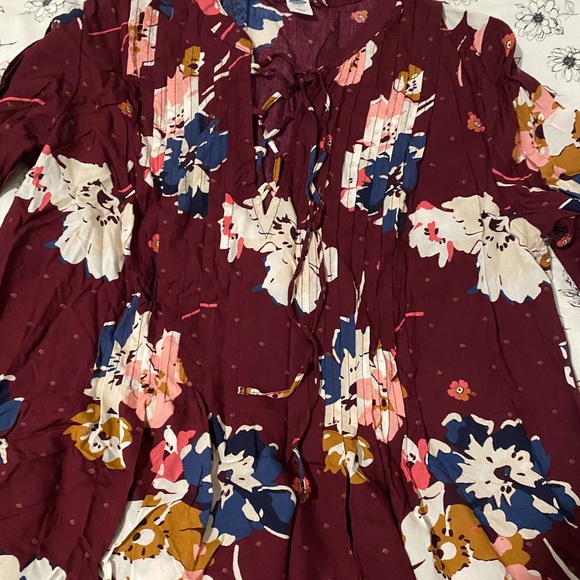 Dress - Picture 1 of 4